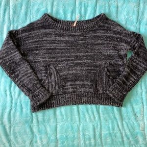 Free peoples women’s sweater crop top